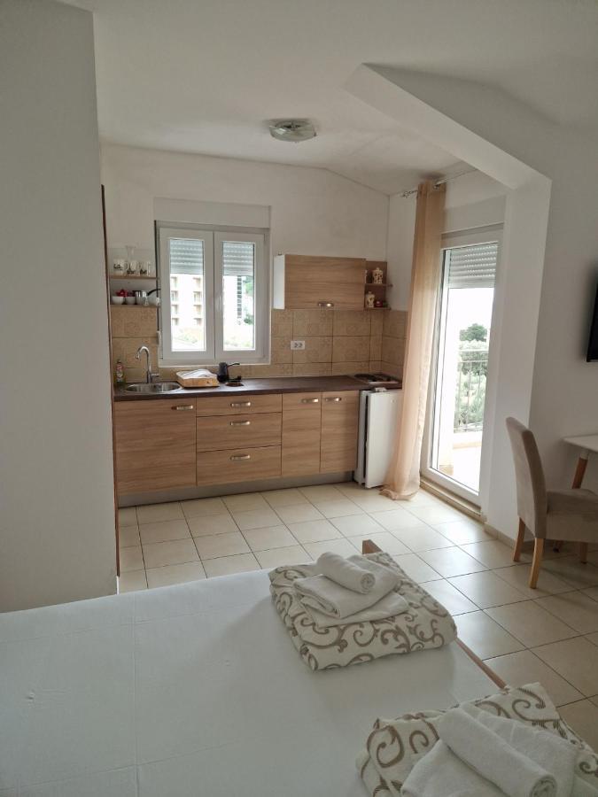 Apartmani Marina Kopitovic Petrovac Екстер'єр фото