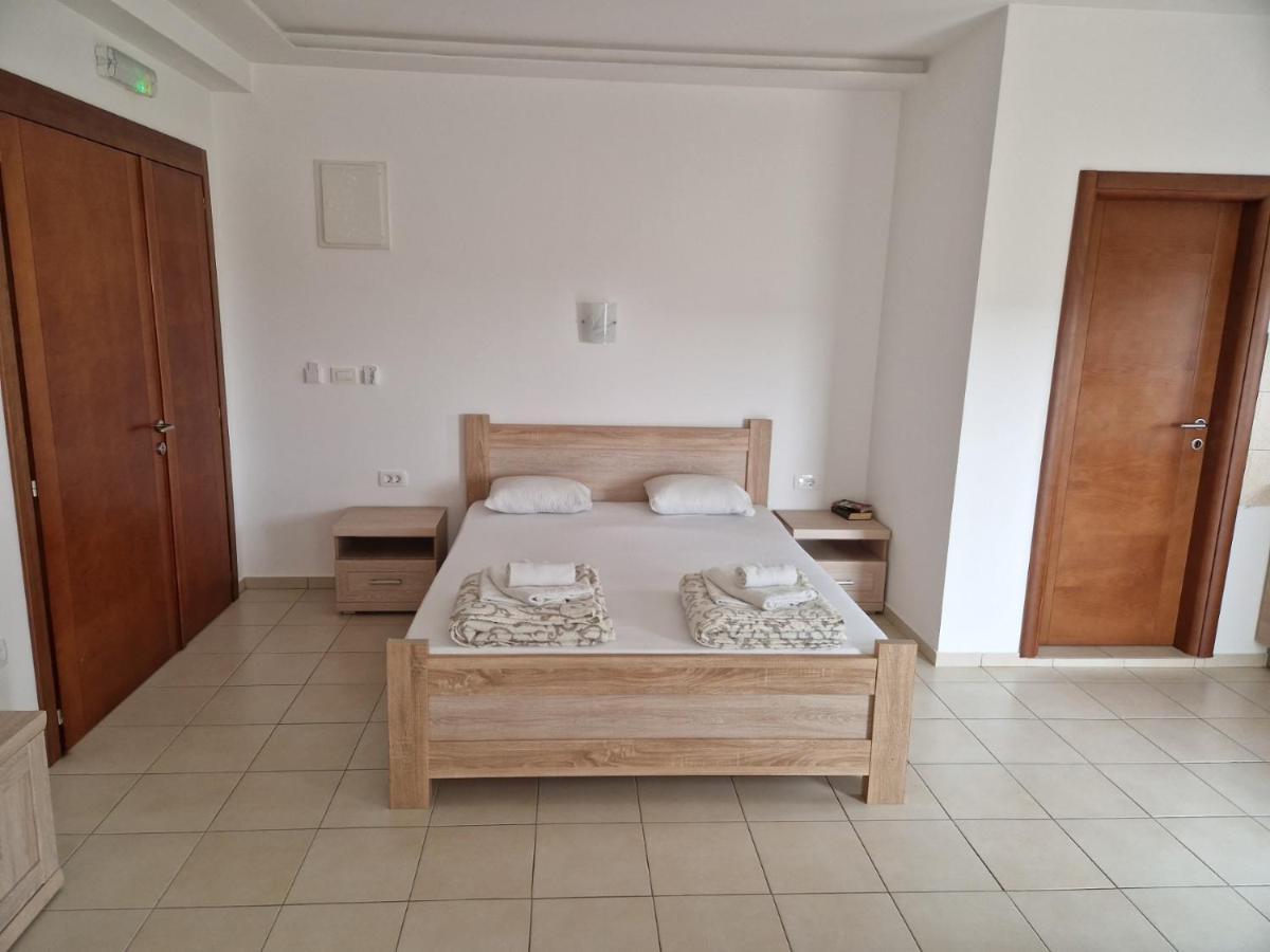 Apartmani Marina Kopitovic Petrovac Екстер'єр фото