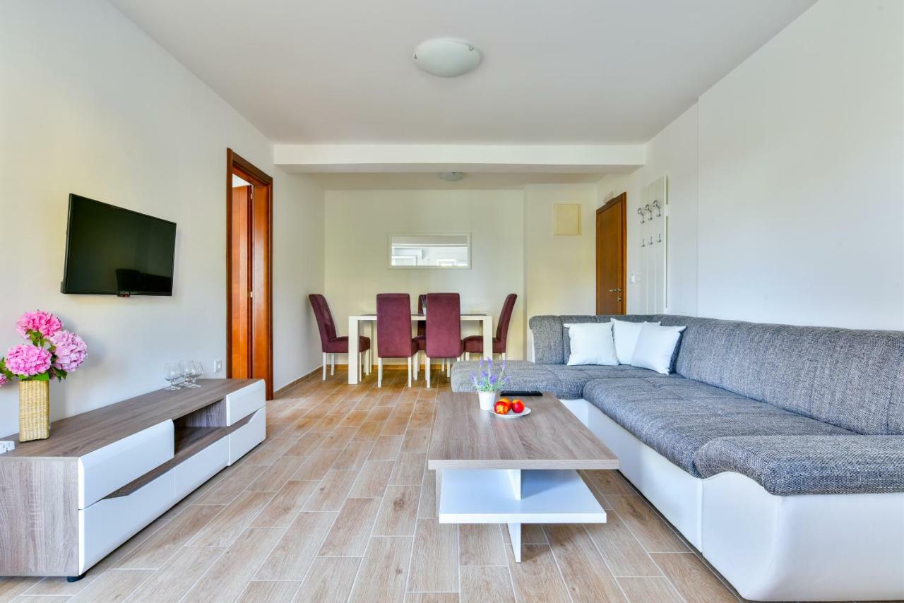 Apartmani Marina Kopitovic Petrovac Екстер'єр фото