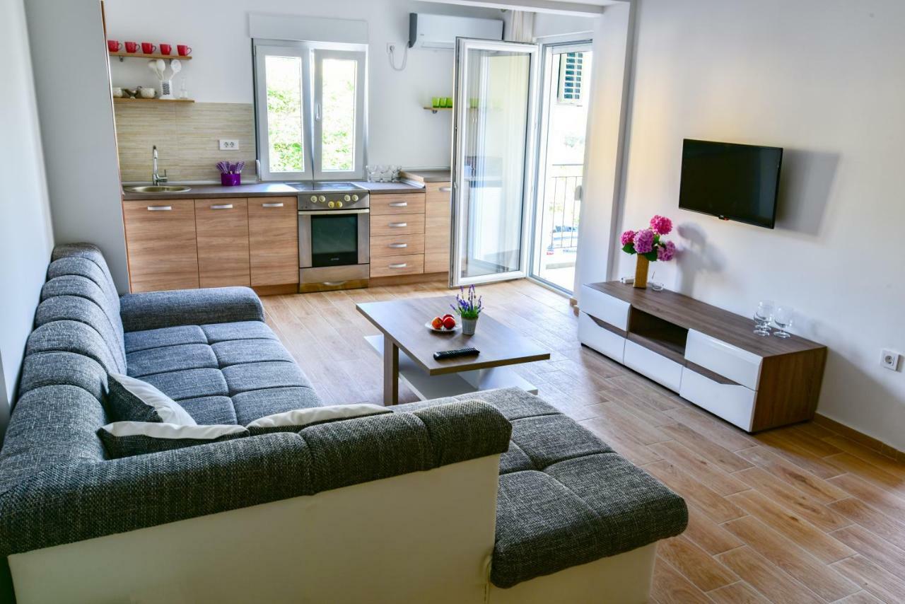 Apartmani Marina Kopitovic Petrovac Екстер'єр фото