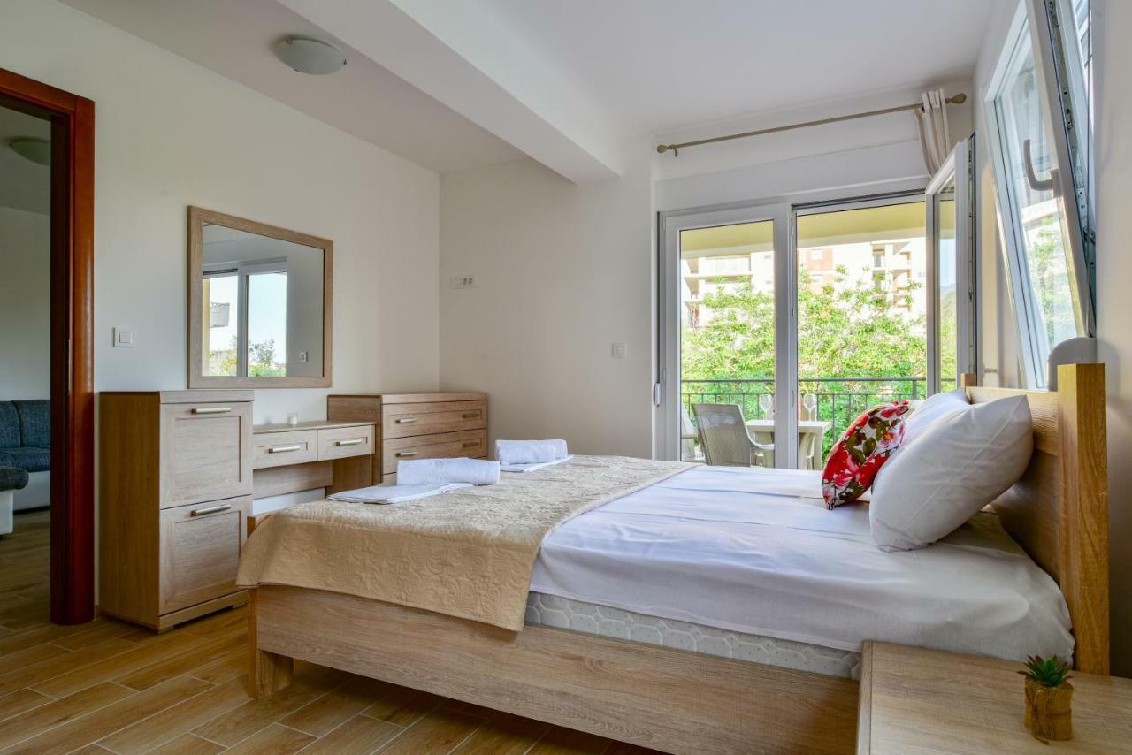 Apartmani Marina Kopitovic Petrovac Екстер'єр фото