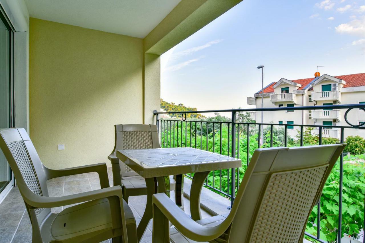 Apartmani Marina Kopitovic Petrovac Екстер'єр фото