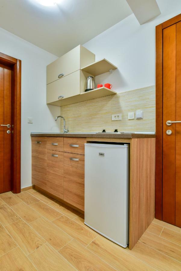 Apartmani Marina Kopitovic Petrovac Екстер'єр фото